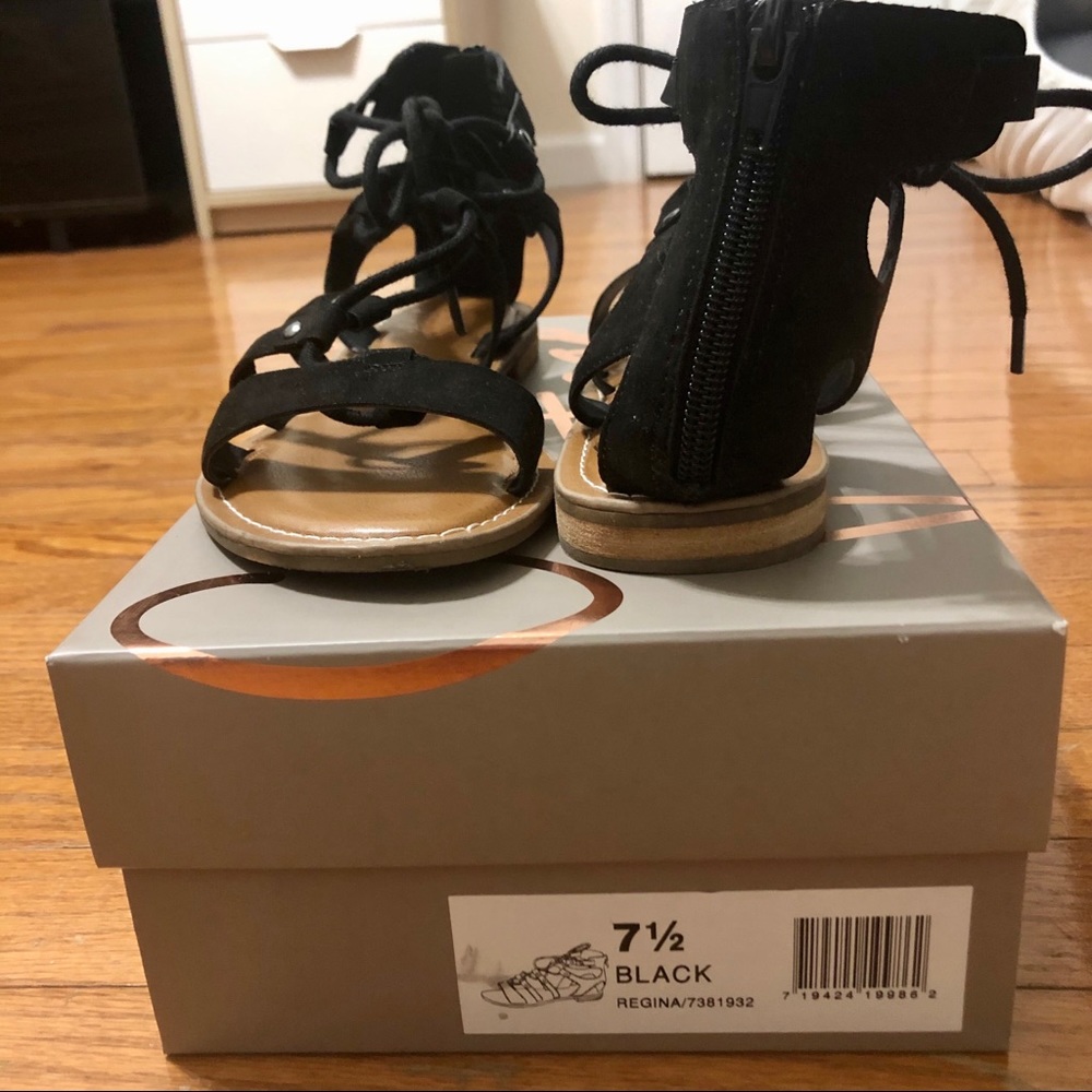 Crown Vintage Regina Gladiator Sandal (black) - Picture 3 of 4